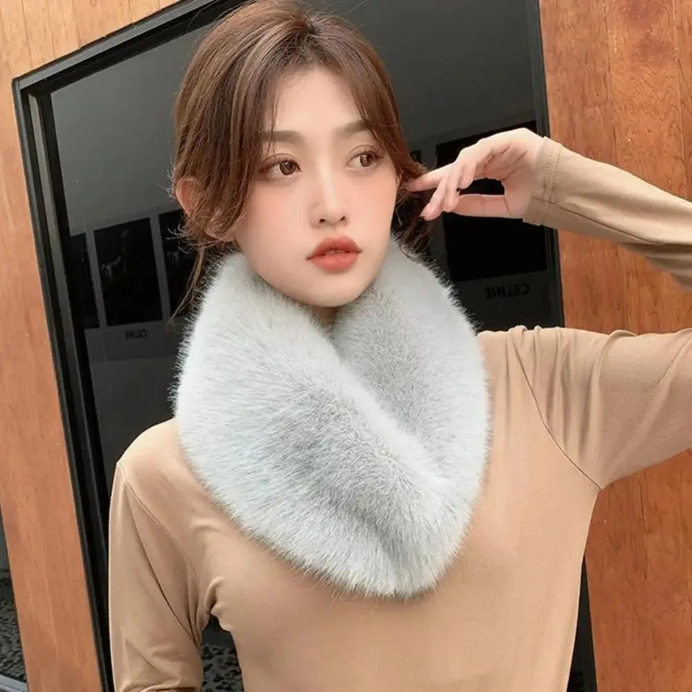 Fashion Double Sided Scarf Windproof Thick Warm Faux Fox Fur Neck Warmer Detachable Loop Circle Design Furry Neck Stole Outdoor