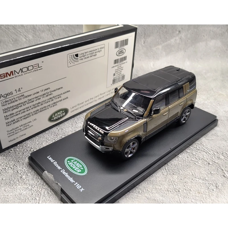 

Diecast 1/43 Scale Defender 110 SUV Alloy Car Model Collection Souvenir Display Ornaments Vehicle Toy