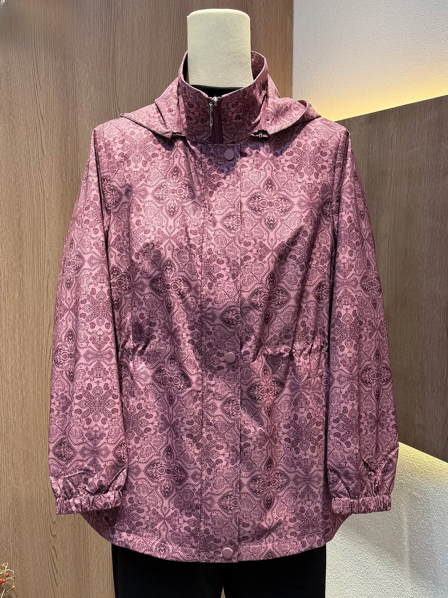 

Faionable Large Size Women's Spring Autumn Windbreaker Coat Ele Middle-Aged And ly Women's Top Trendy Print Design