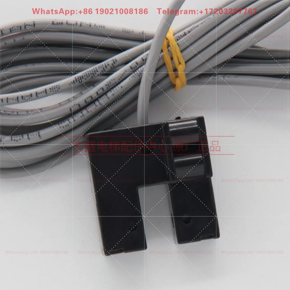 Applicable to elevator door position sensor/door in place photoelectric switch/YA043D166-04 new spot