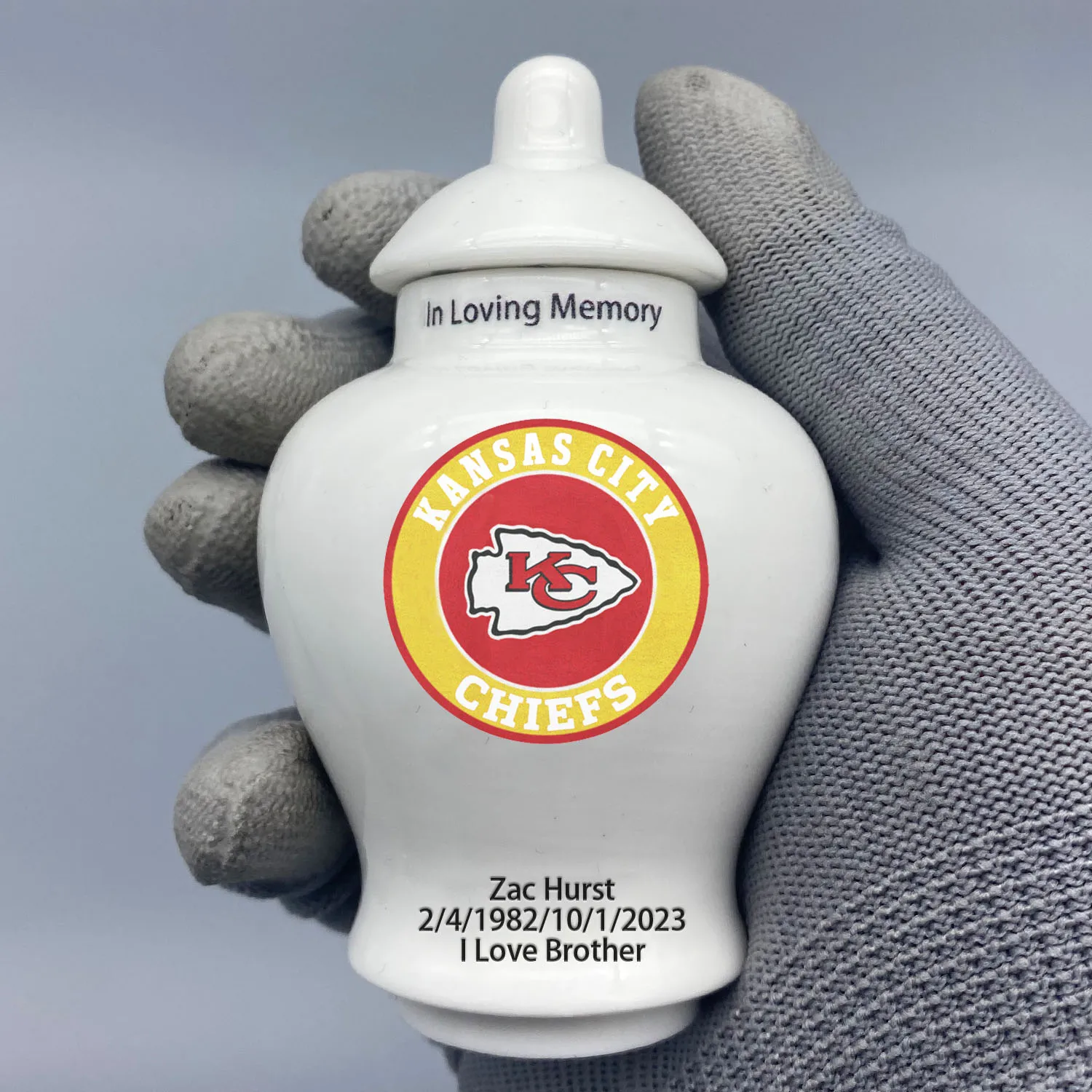 

Mini Urn for Kansas City Chiefs-themed Logo Custom Urn.Send me the name/date you want to appear on the urn by Remarks Message.