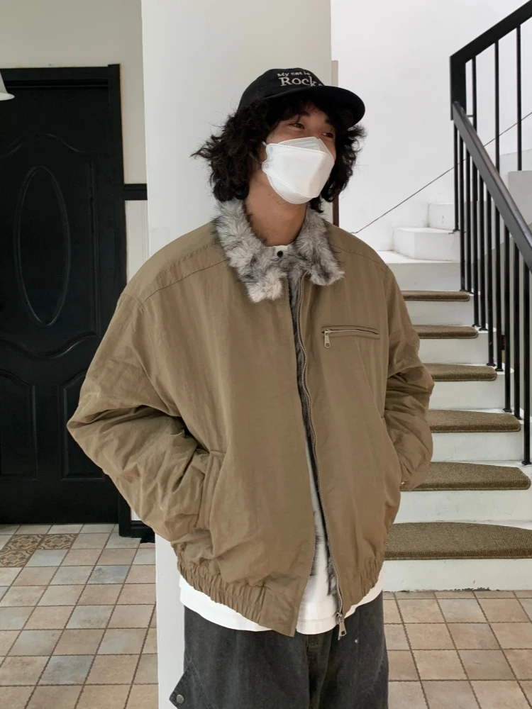 

Updaywang Ретро меховой воротник Thi Теплый хлопковый джет Свободное американское меховое модное мужское хлопковое пальто женское Sle