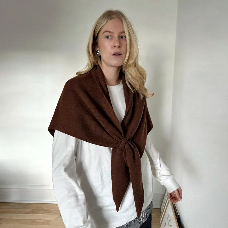 Fashion Wool Cashmere Triangle Scarf Warm Knitted Scarf For Women Neck Wrap Female Thickened Shoulder Shawl Cardigan Cape Scarf view 2