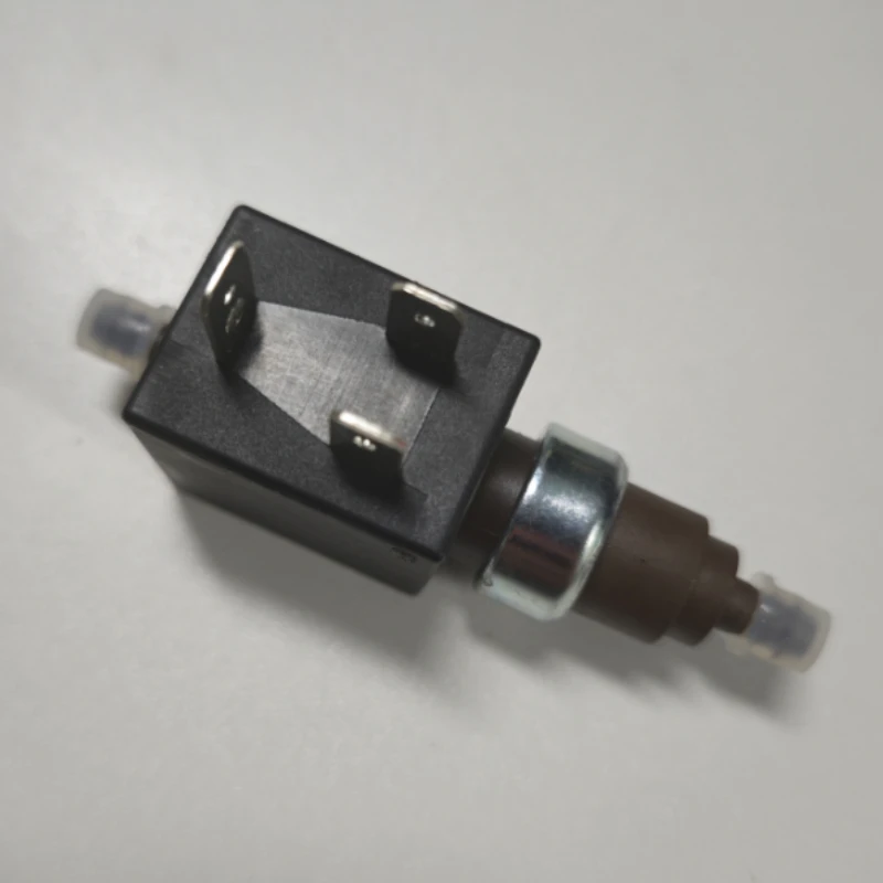 220V 19W Electromagnetic Pump For Steam Mop Steam Iron Replacement CEME E15 19W