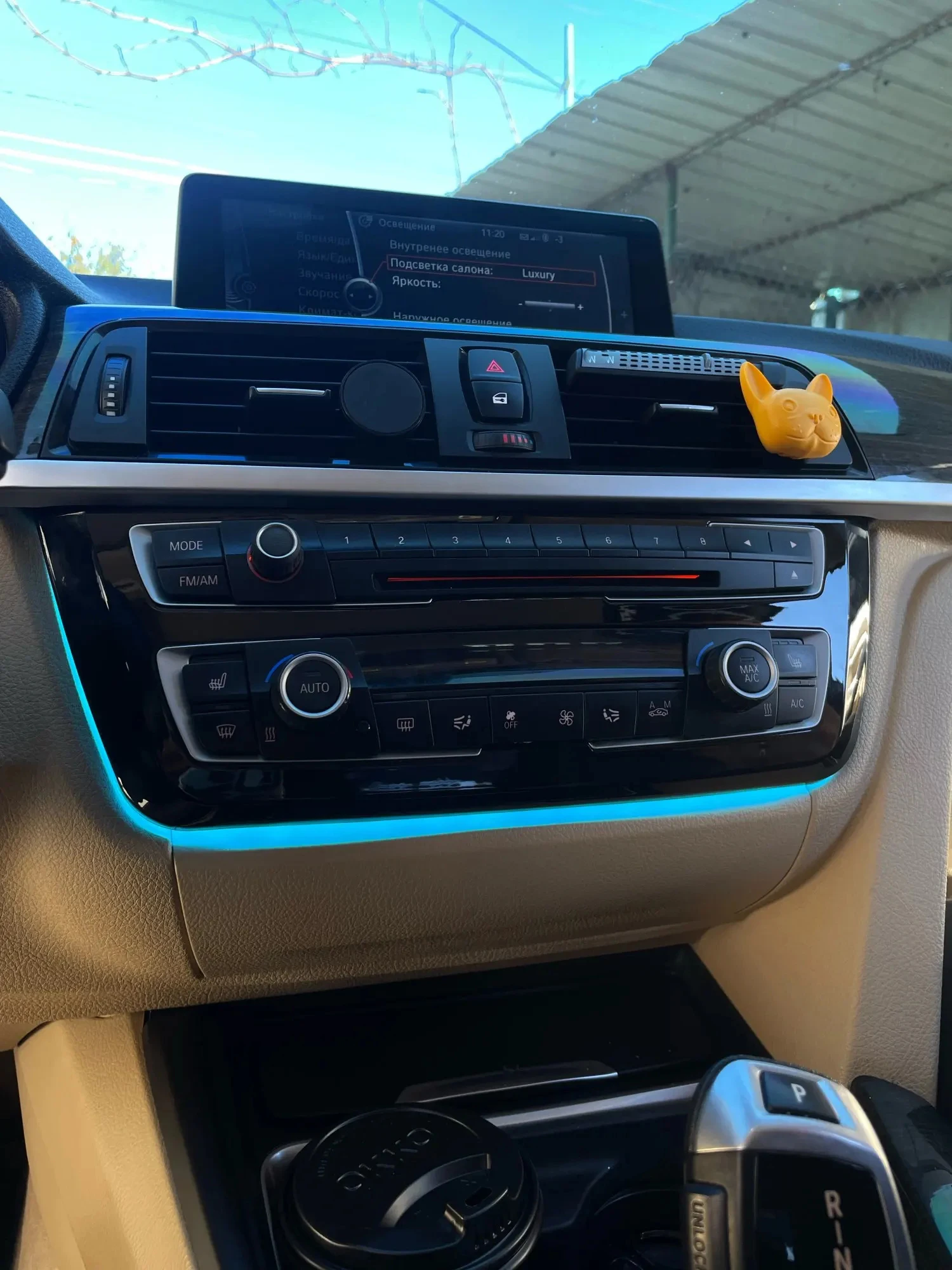 Für BMW 3er 4er F30 F32 F33 F34 F36 2-Farben Mittelkonsole AC-Panel Ambientebeleuchtung Radio-Zierleiste LED Armaturenbrettbeleuchtung – Detail 4