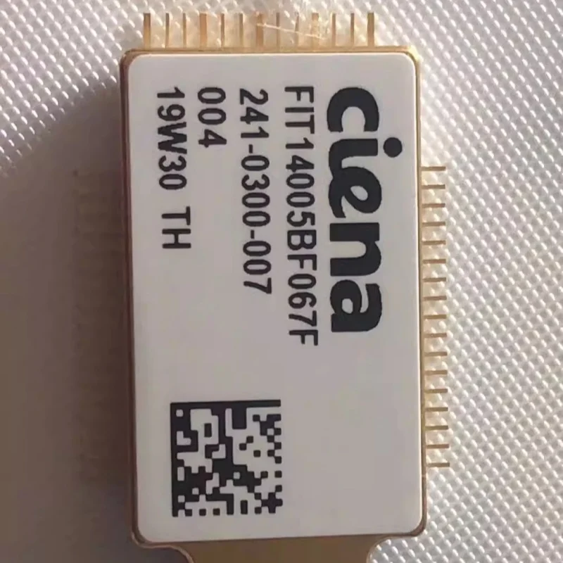 

Коллекционная сетевая платформа CIENA HSPC Micro ICR 8180 Coherent 200G 241-0300-007