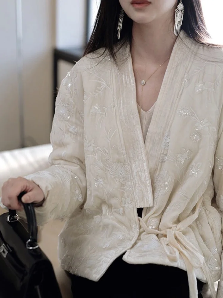 

Новая китайская бархатная хлопковая куртка в национальном стиле с вышивкой и пайетками, на осень-зиму, с диагональной застежкой на пуговицах