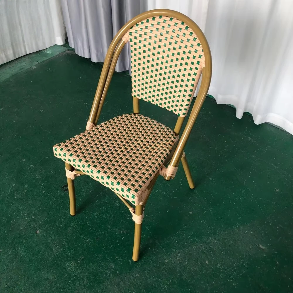 Two-seater coffee table set with French table and rattan chair