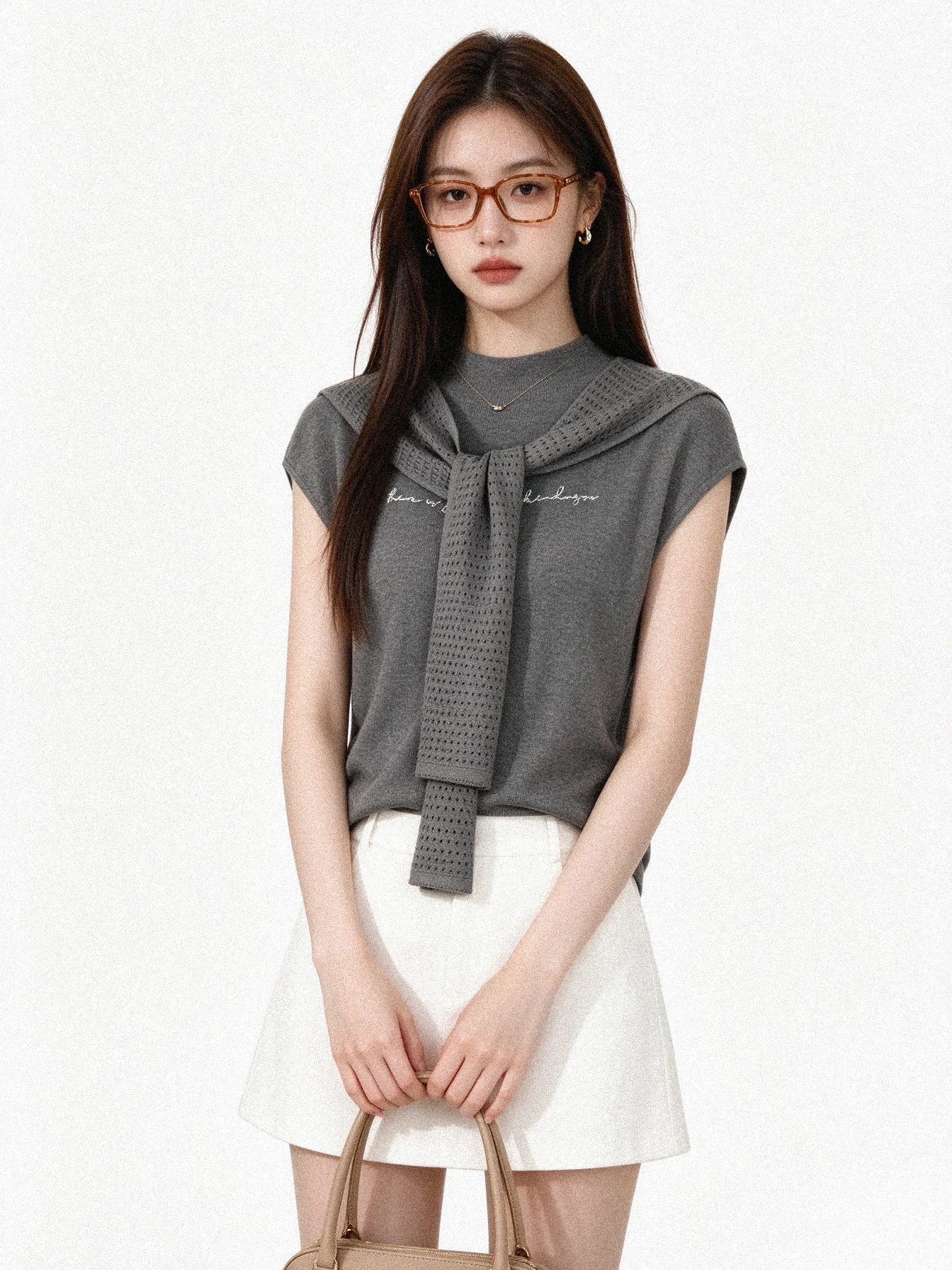 Slimming Knitted Shoulder Wrap Top Letter Print Sleeveless Commute Inner Wear Casual Style Standard Fit Autumn New Arrival
