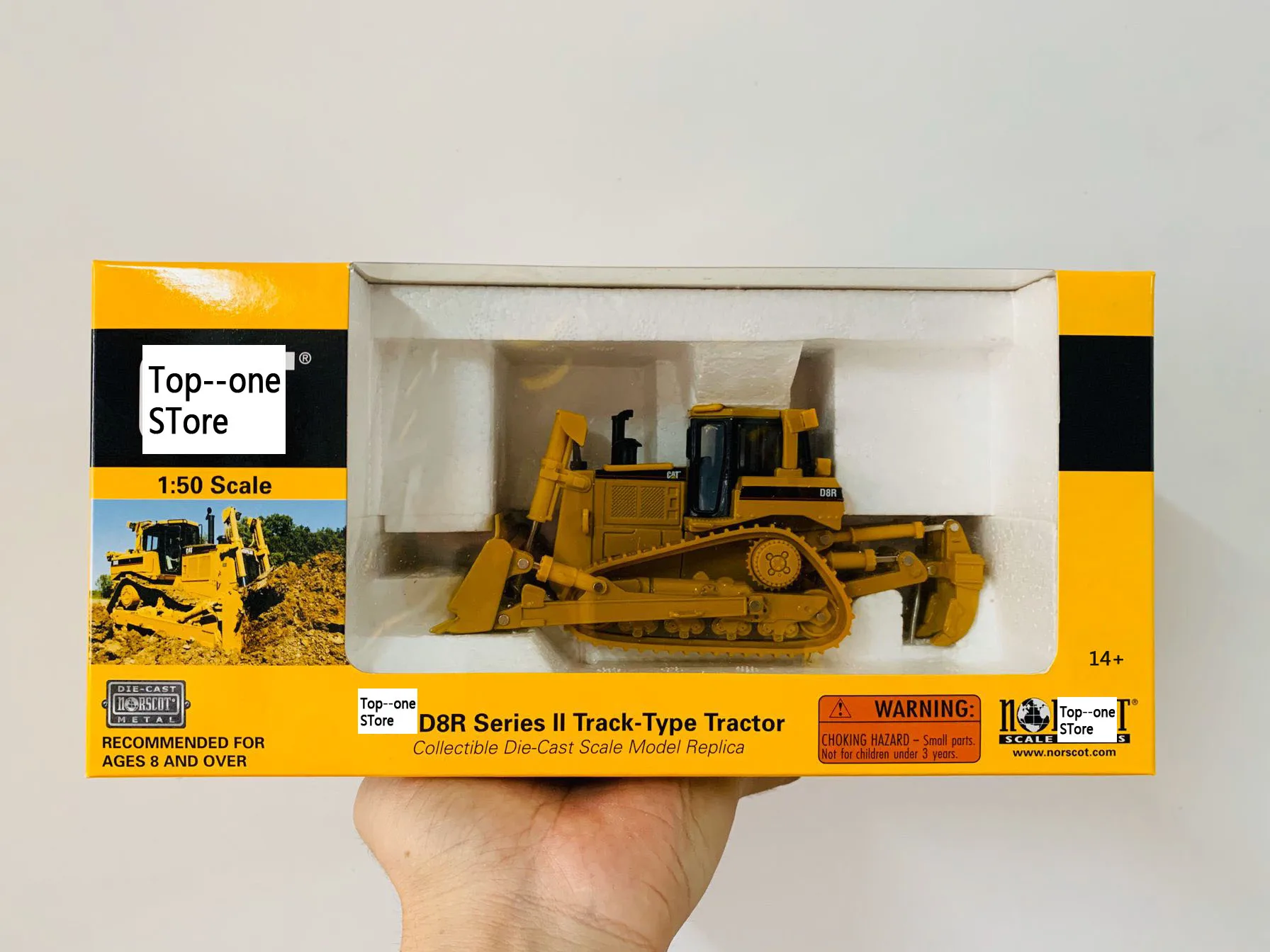 D8R Series II Track-Type Tractor 1:50 Scale Die-Cast Model 55099 New in Box