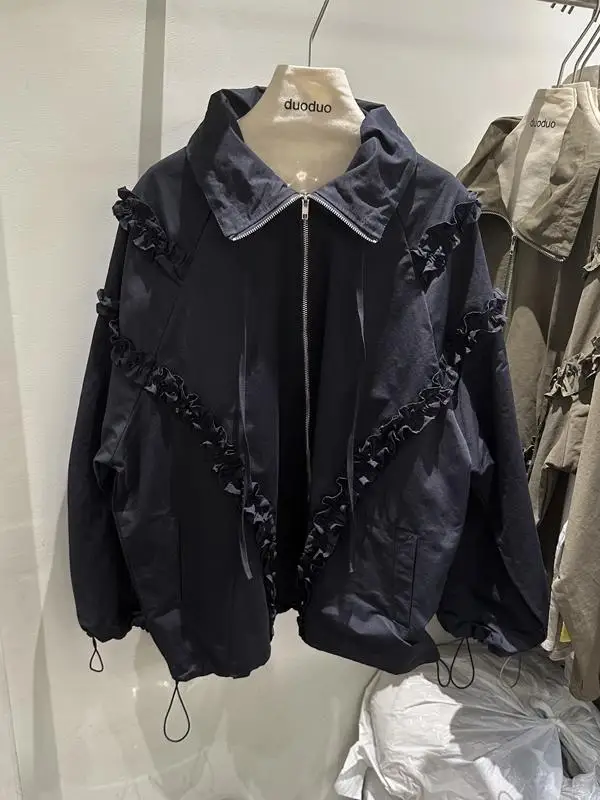 일본 달콤한 소녀 스탠드 업 칼라 긴팔 프릴 엣지 드로우 스트링 트렌치 코트 통근 심플 패션 야구 유니폼