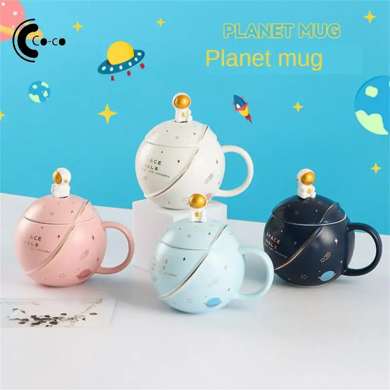 Planet Mug With Lid And Spoon Cute European Milk Coffee Drinkware Couple Gift Spaceman Cup Ceramic Astronaut Mug