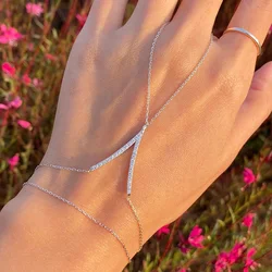 Luxury V-Shaped Bracelet Women Charms Ring Crystal Simple Fashion Sparkly Hand Accessories New Bridal Weeding Banfle Luxury