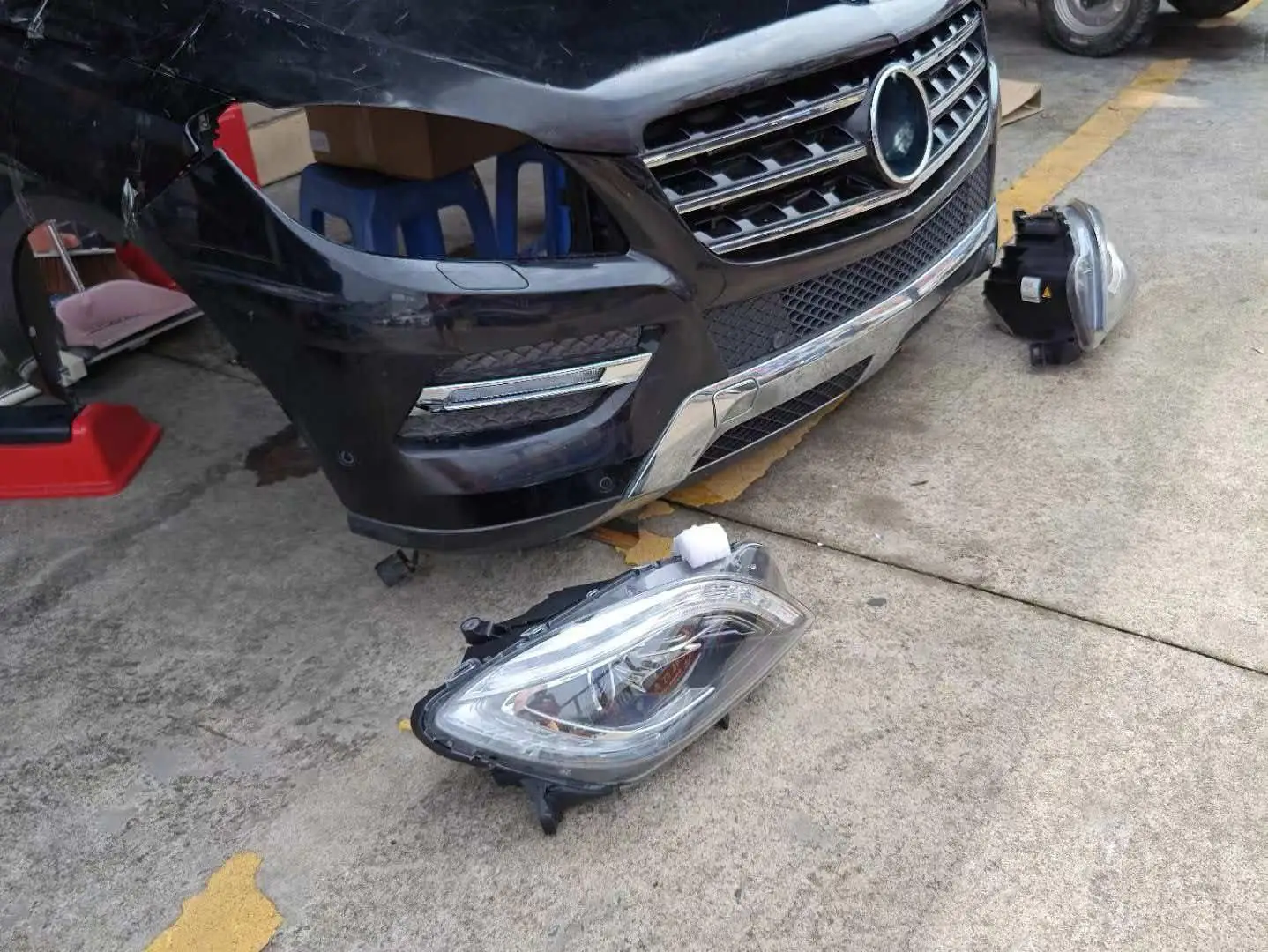 Automobile Parts for  M Class Front Bumper W166 ML300 ML350 ML400 Full Nosecut LED Headlight Grille Bonnet Hood