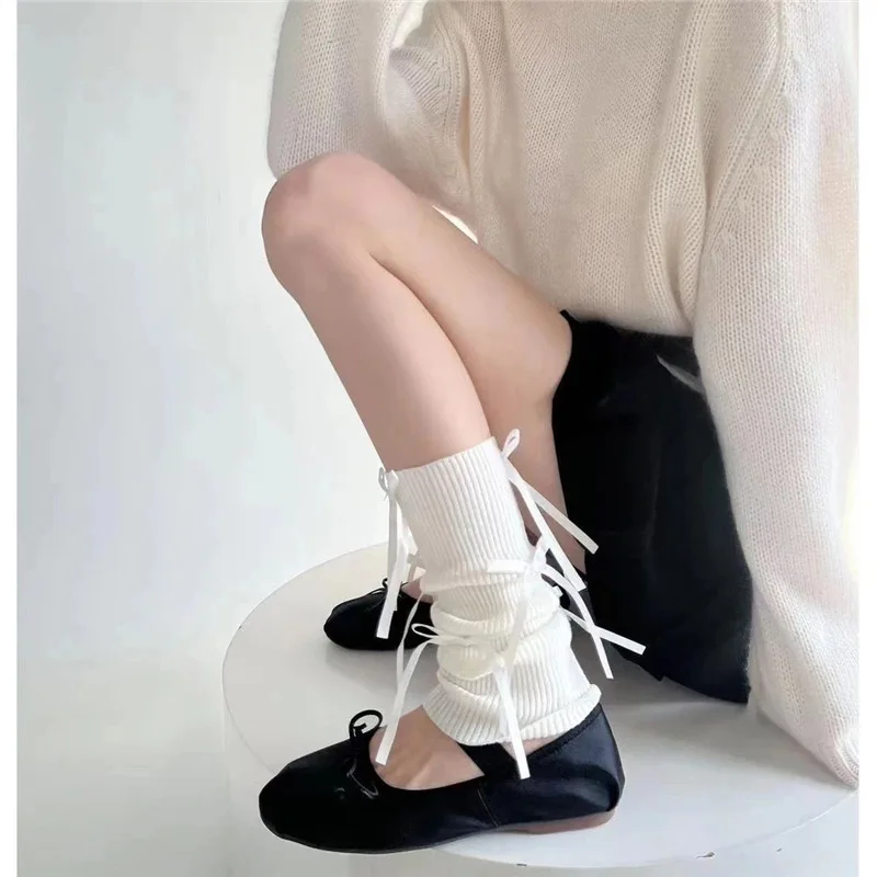 زوج من جوارب لوليتا الحلوة على طراز الباليه مع فيونكة محبوكة وجوارب متوسطة الساق مقترنة مع ملابس لوليتا #3