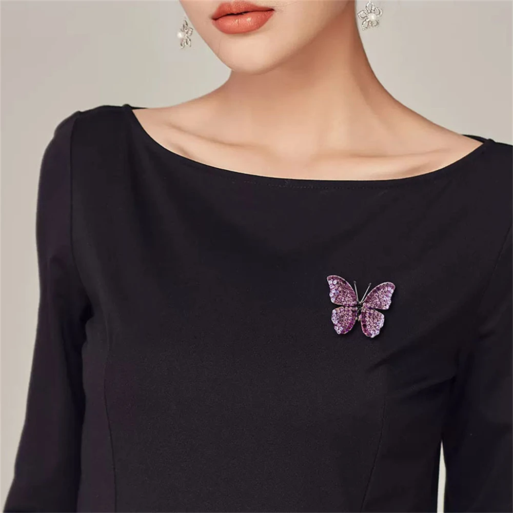 2023 New Fashion Purple Butterfly Brooch Elegant Personality Lady Flash Acrylic Insect Casual Party Office Brooch for Women