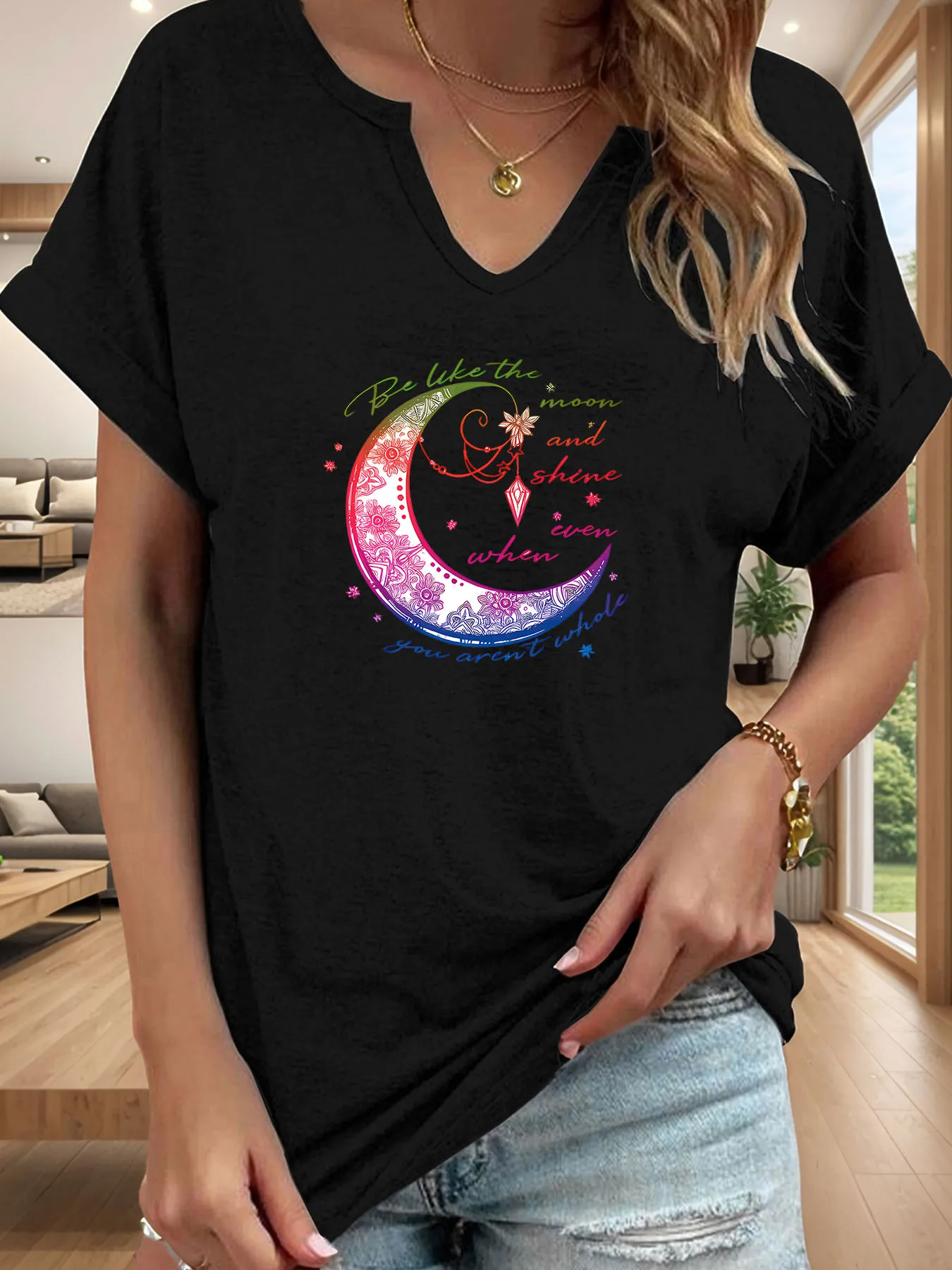 Mantra pattern moon print T-shirt, casual and fashionable V-neck rolled sleeve short-sleeved blouse for women