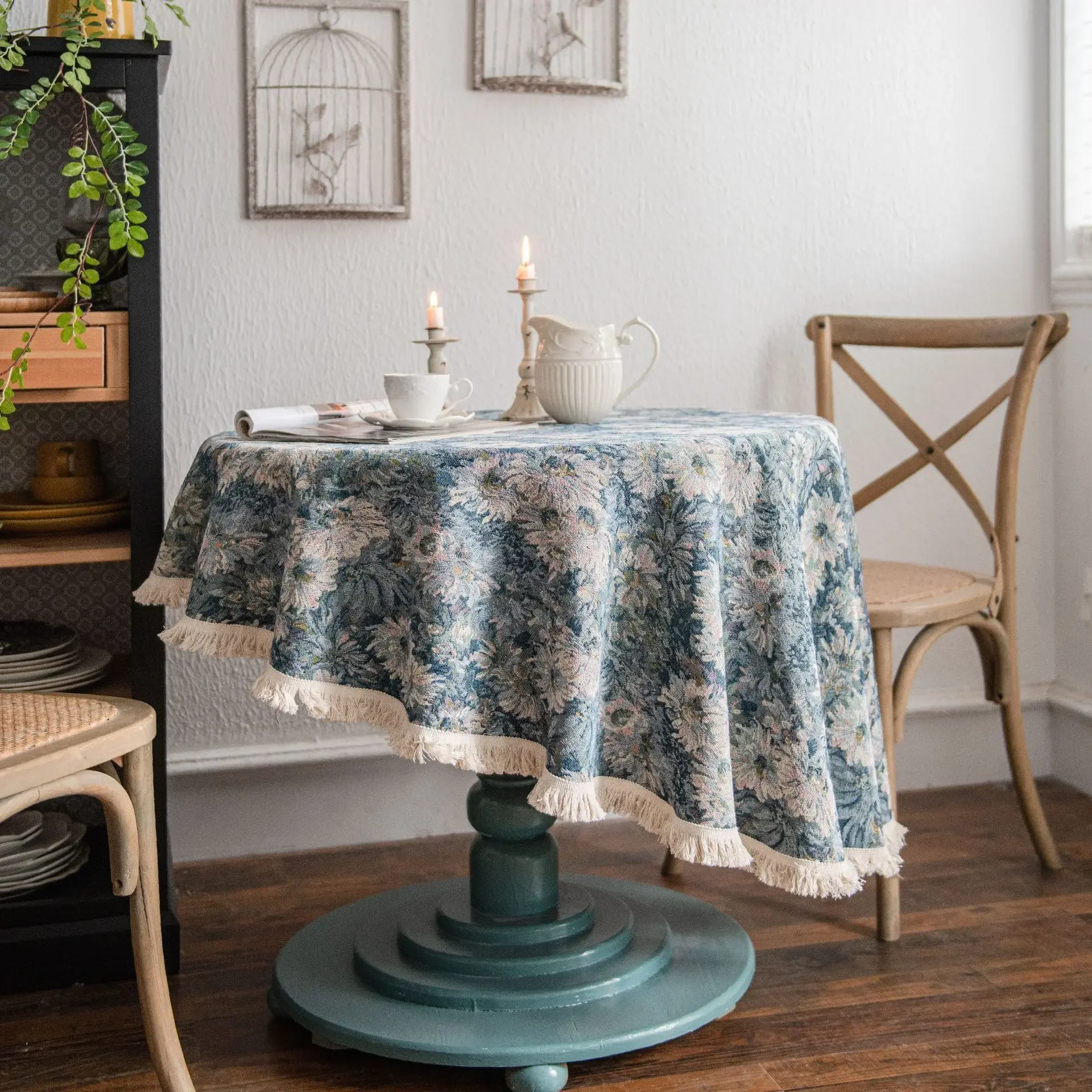 

Table Cloth Round Blue Floral Paint Printed Tablecloth with Tassel Retro Pastoral Style Circular Table Cover for Dinning Table