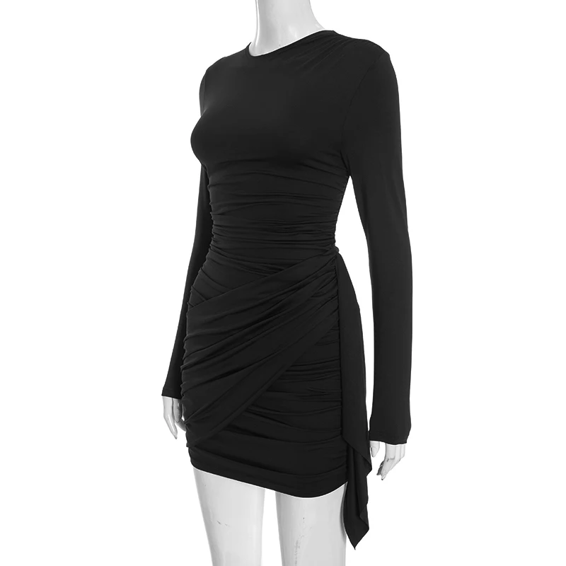 Einfarbiges, plissiertes Kleid mit langen Ärmeln, tailliertem Schnitt und schmaler Passform, kurzes Kleid mit elegantem Flair. – Detail 28