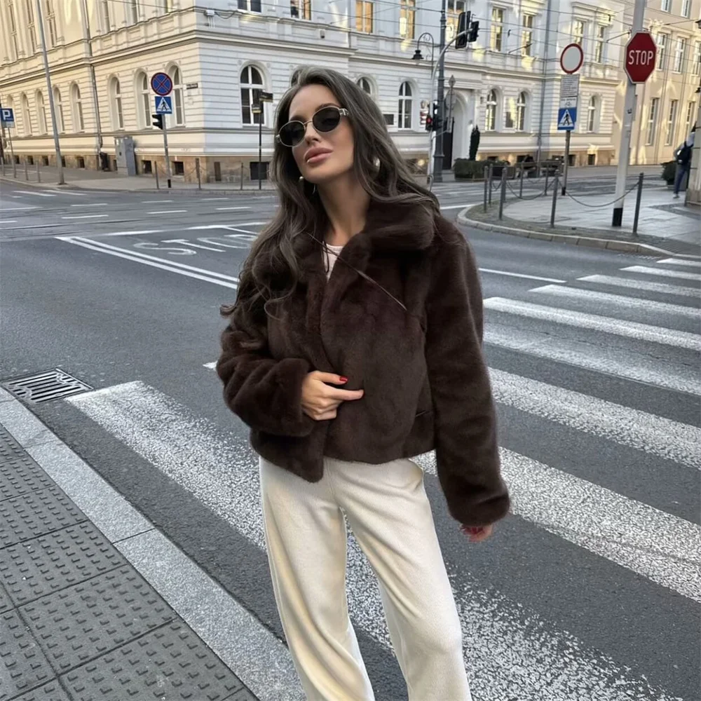 New winter fashion women's casual avant-garde design with European and American style brown fur integrated jacket