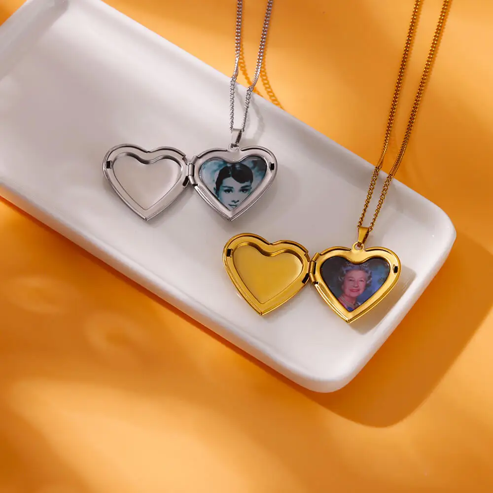 Heart Custom Picture Necklace Stainless Steel Family Friends Pet Photo Personalized Necklaces Jewelry for Women Girl DIY Gift