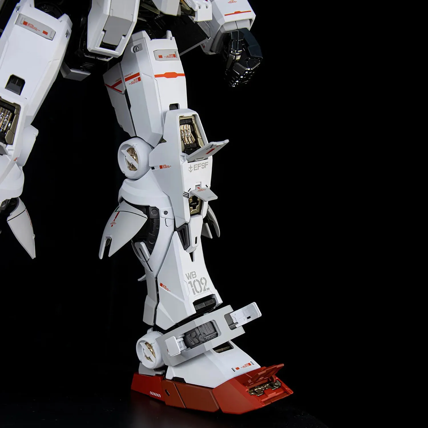 DaBan PGU 1/60 RX-78-2 PG Yuanzu 2.0 مجموعة نماذج التجميع مع أضواء لديها عمل الشكل وظيفة تعريض الإطار الداخلي