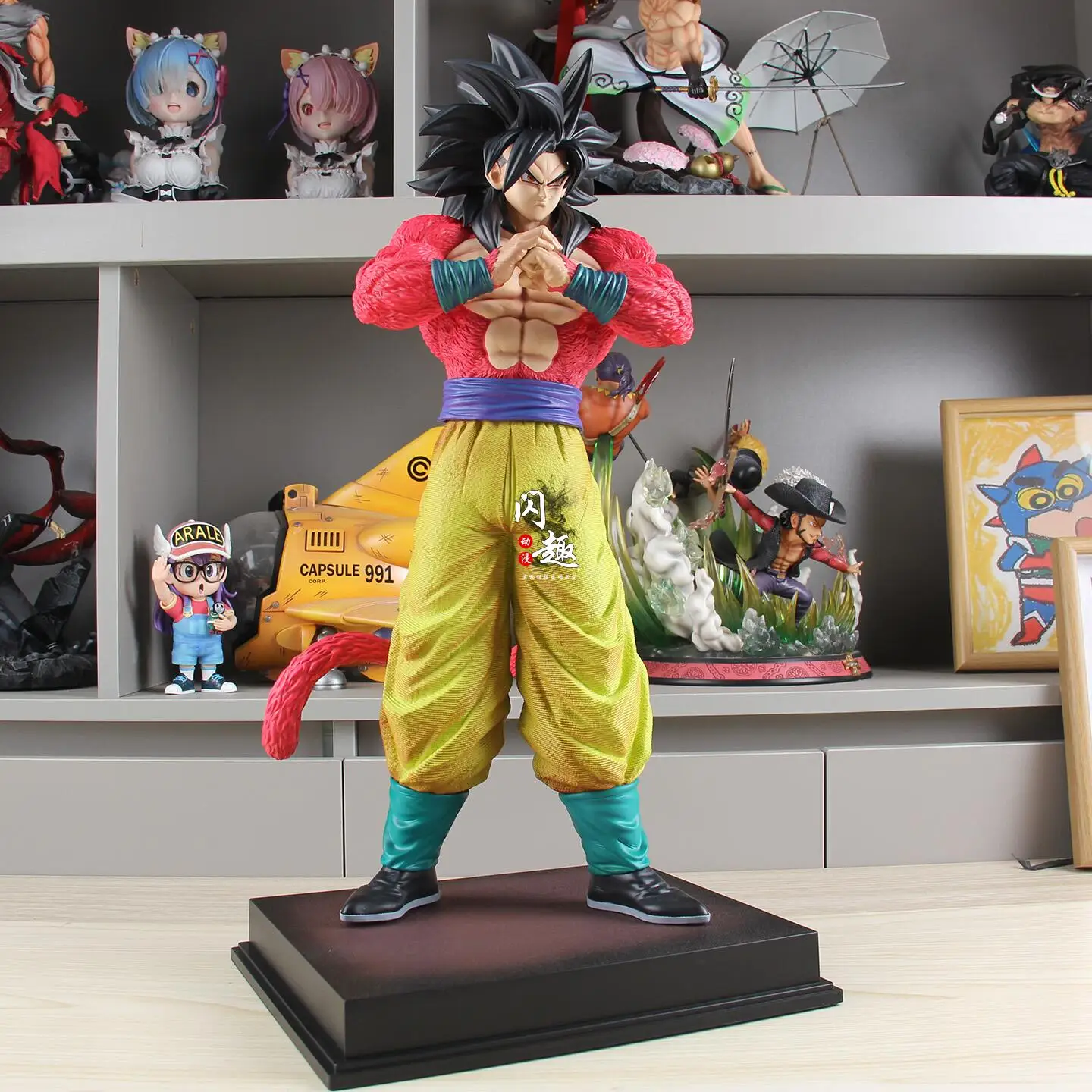 

Фигурка Dragon Ball Super Saiyan 4 Гоку с перекрещенными руками, аниме-статуэтка, украшение для рабочего стола, коллекционная модель, подарок для любителей аниме