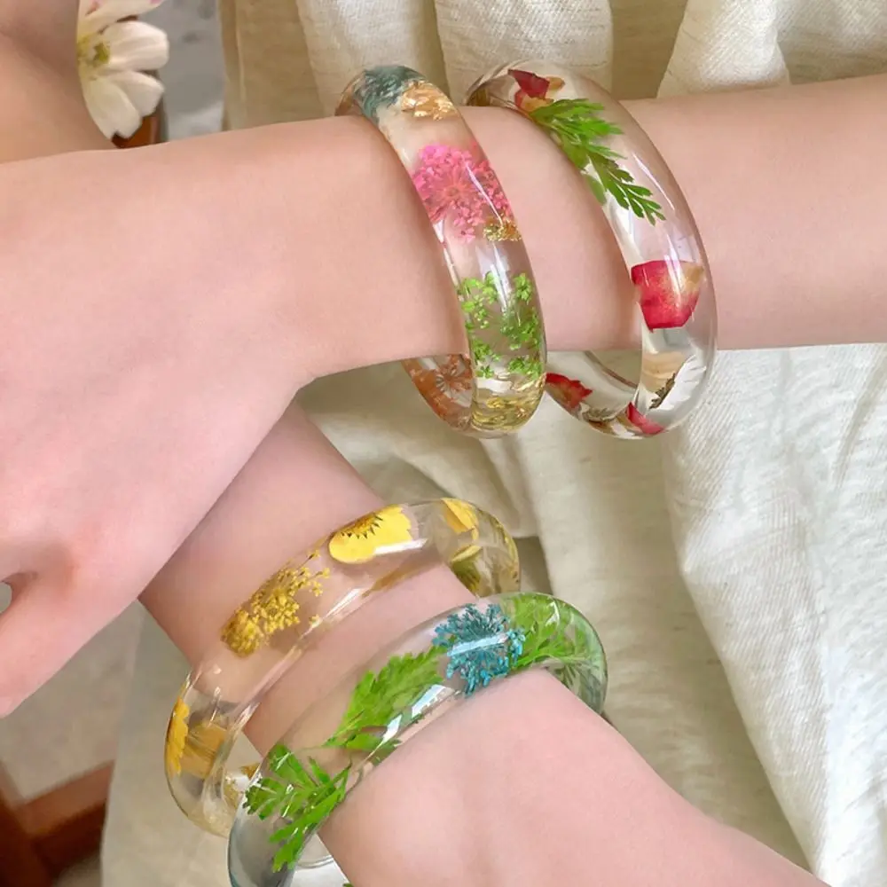 Retro Boheemse Acryl Bangle Hars Brede Natuurlijke Gedroogde Bloem Armband Gedroogde Daisy Sieraden Accessoires Grote Manchet Bangle Gift