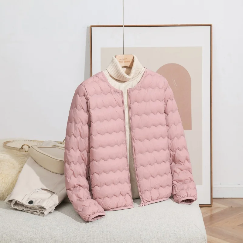 Chaqueta sin cuello nueva ondulada para mujer, chaqueta sencilla a la moda elegante reductora de edad, chaqueta de plumón de pato blanco 90% para otoño e invierno