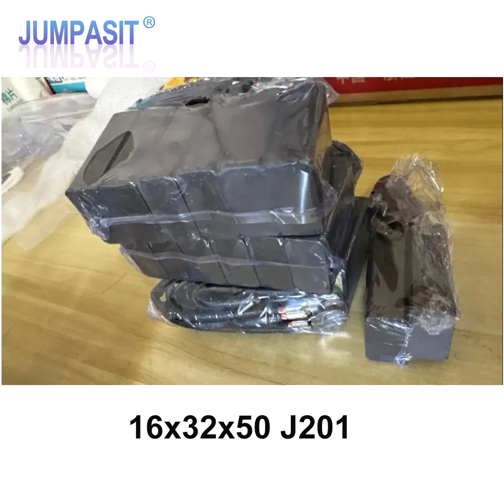 

Brush 16x32x50 J201 Or Else