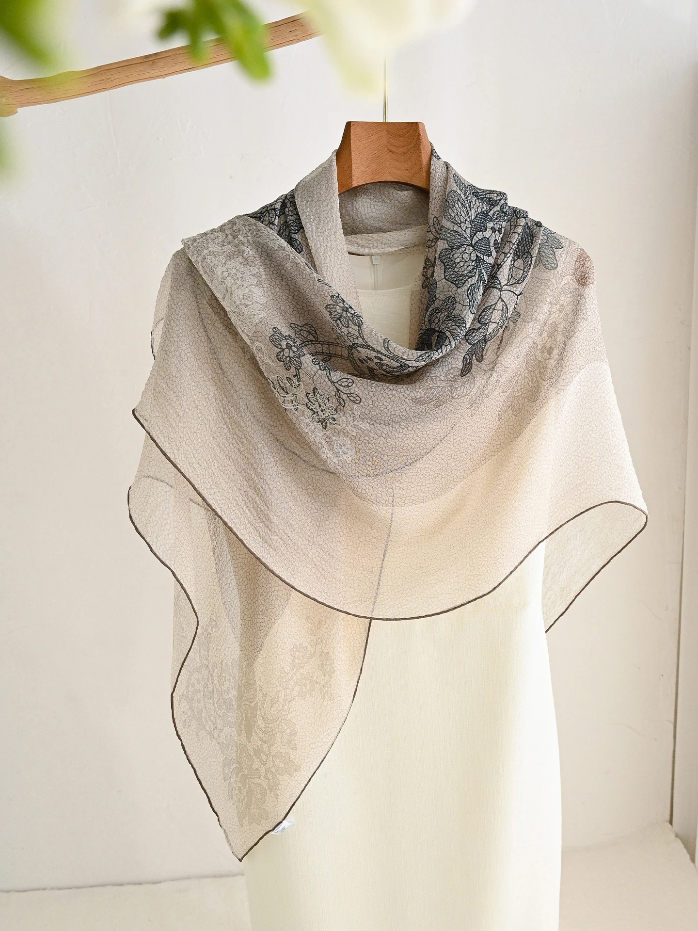 elegante-scialle-in-seta-con-perle-capospalla-leggero-primaverile-protezione-per-il-collo-sciarpa-da-donna-di-grandi-dimensioni-stile-coreano-in-pizzo