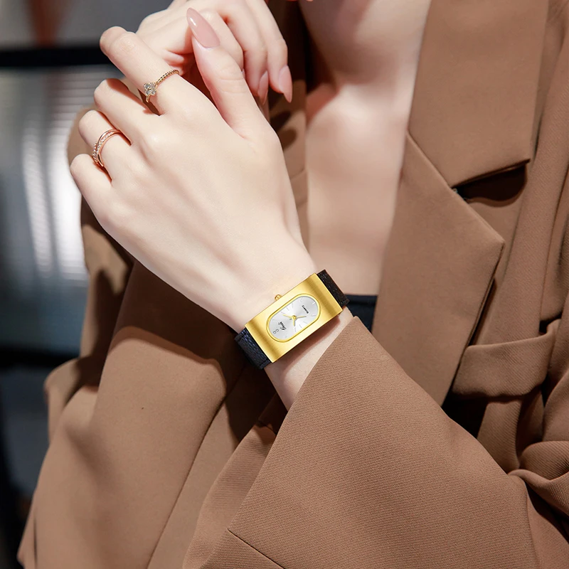 Retro simple leather belt watch niche high-end oval quartz women's watch high-value watch