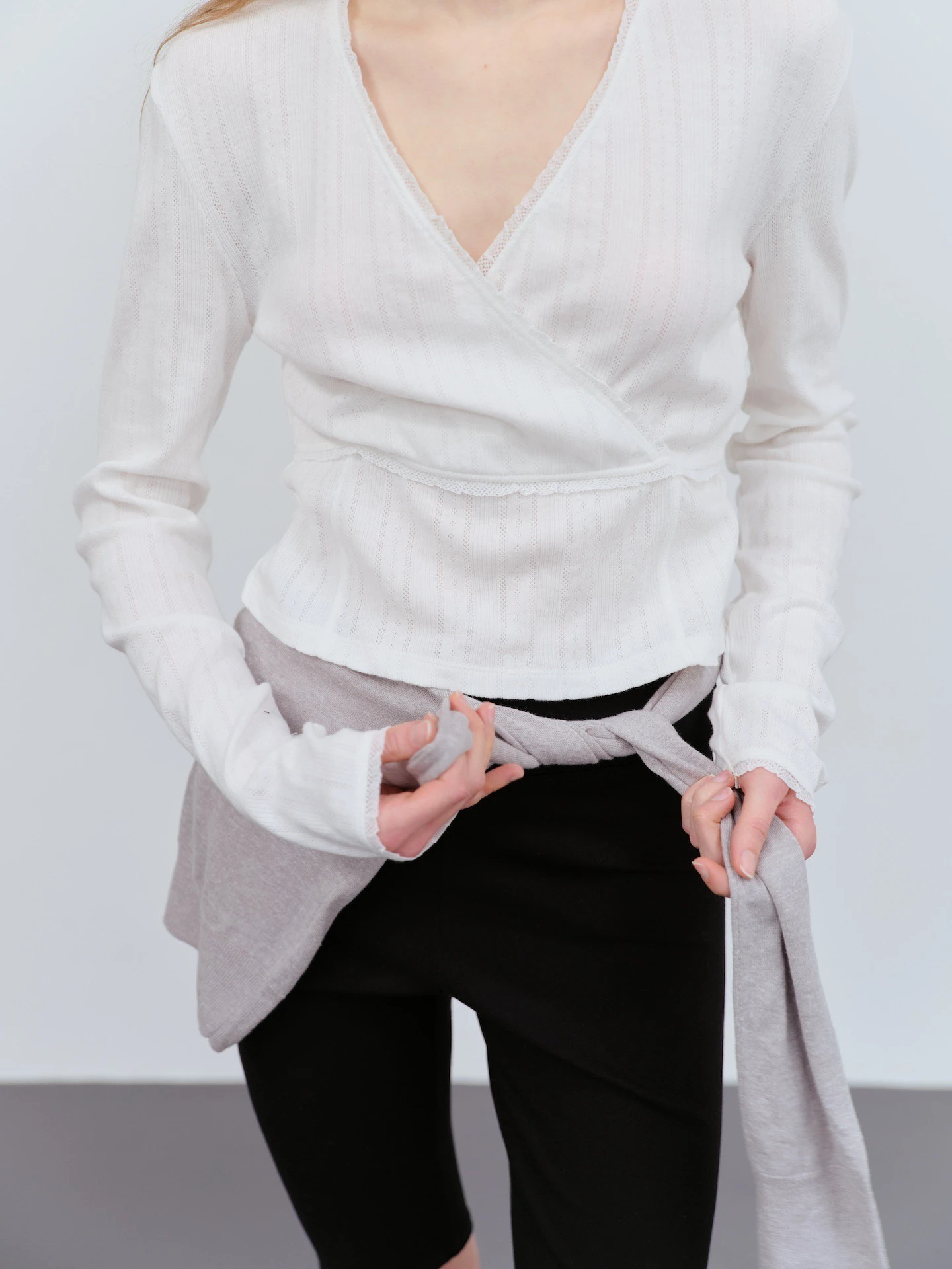 

Slim Fit Long Sve V-Ne с кружевной отделкой на талии, летняя новая женская футболка Sle, повседневная однотонная футболка ng