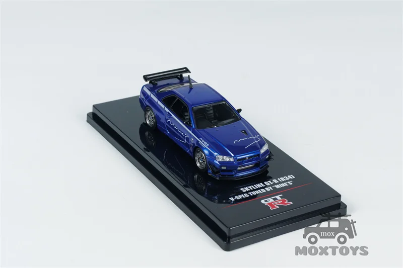 INNO 1:64 SKYLINE GT-R (R34)V-SPEC ปรับแต่งโดย MINE'S Blue โมเดลรถเหล็ก