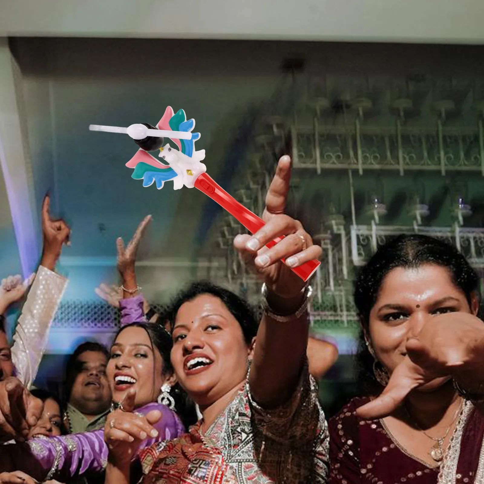 Varinha elétrica de unicórnio com luz rotativa, luzes led, som de casco de cavalo, música para crianças, festa de casamento, dia das bruxas, bastão brilhante