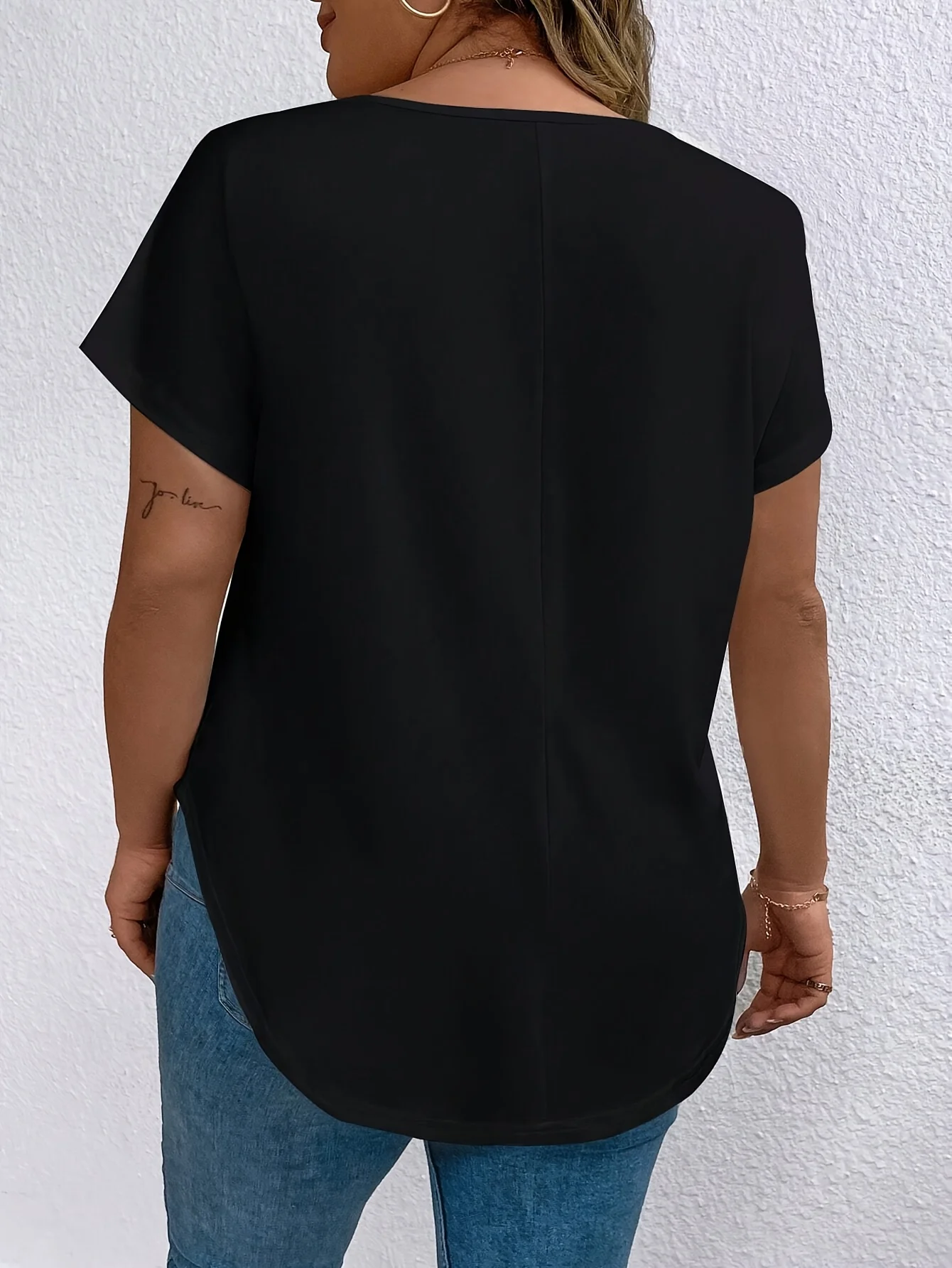 ملابس نسائية مقاس كبير لعام 2025 للربيع والصيف والخريف سراويل أنيقة بأكمام قصيرة وجيب على الصدر من Elega