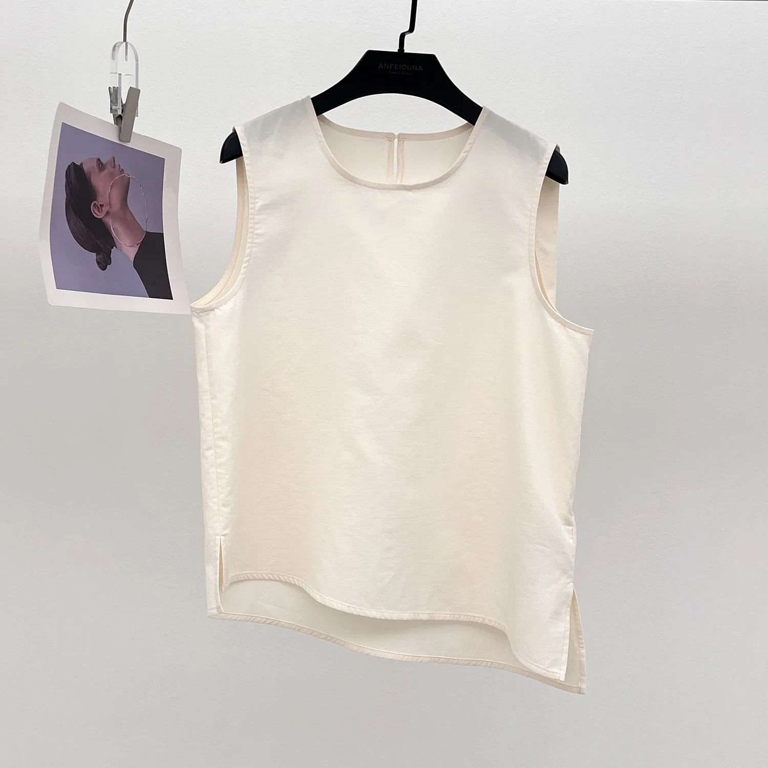 

New 2026 Women's Pure Cotton Svel round Ne T-irt Asymmetrical Hem Organic Cotton Thin Summer Vest Tank Top