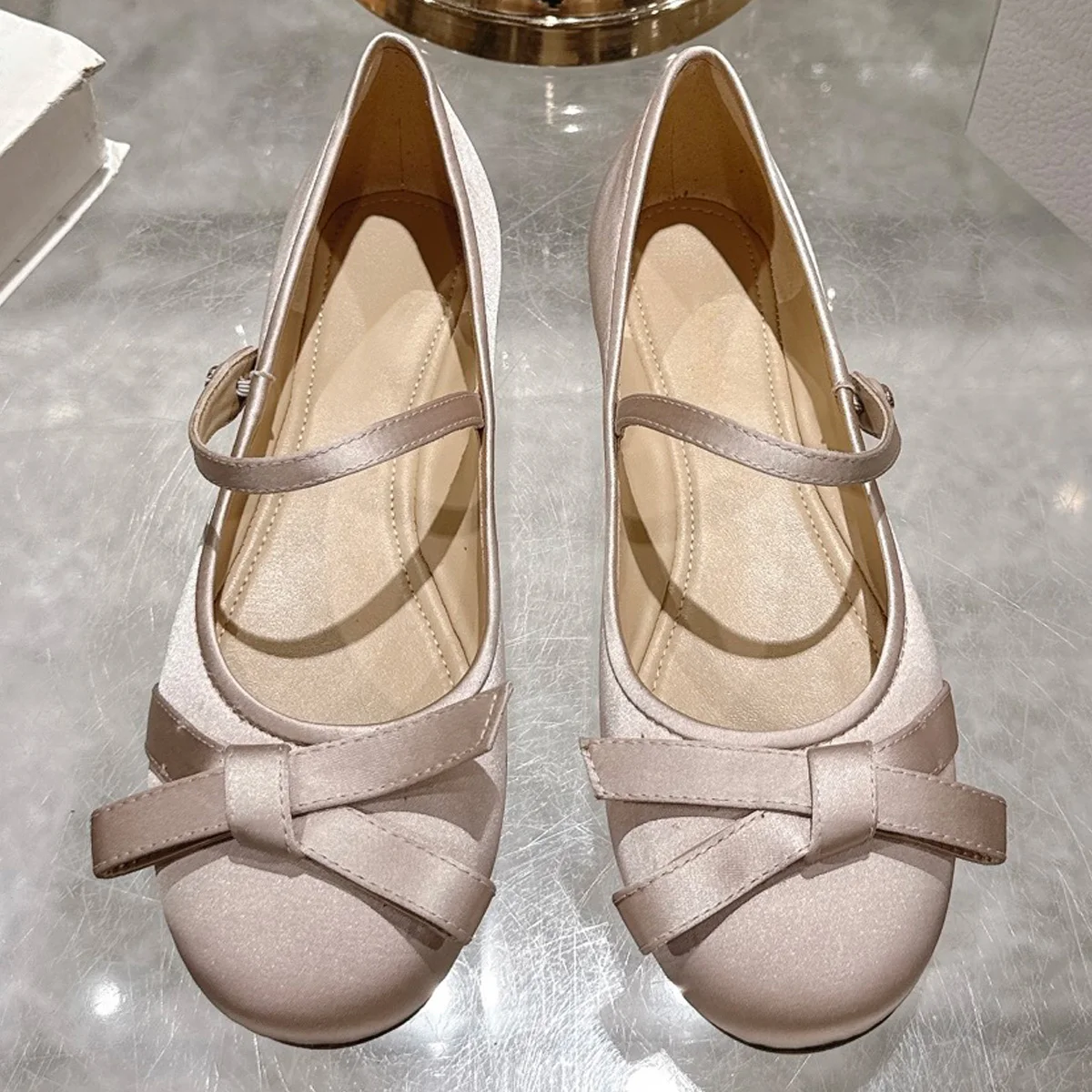 

2026 Women's Bowknot Mary Jane Flats, Round-Toe Satin Single-Strap Ballerina Shoes, Elegant Footwear for Daily YYT25080311