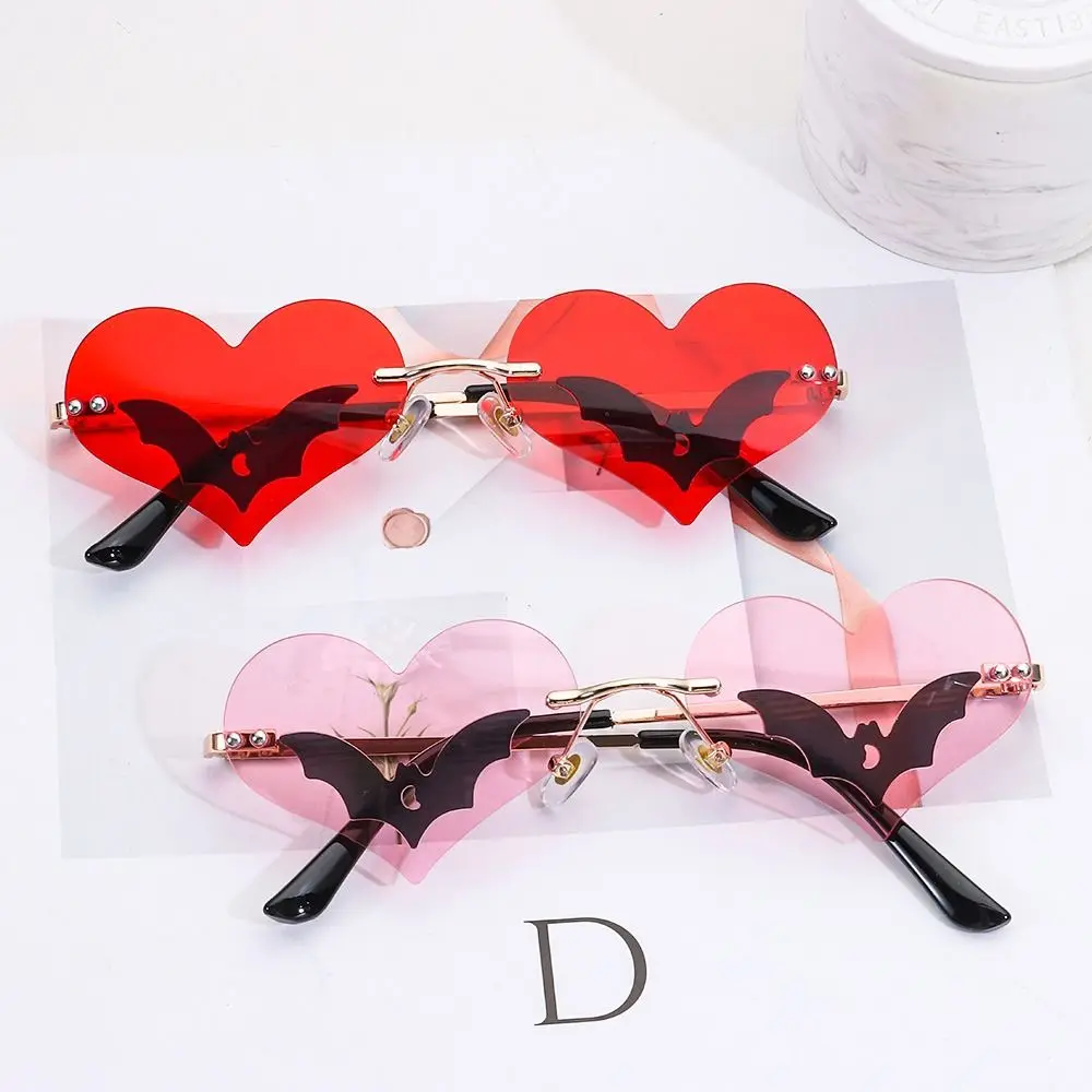 New Heart-shaped Bat Sunglasses Novel Rimless Gothic Glasses for Women Men Festival Party Glasses Trendy Eyewear UV 400