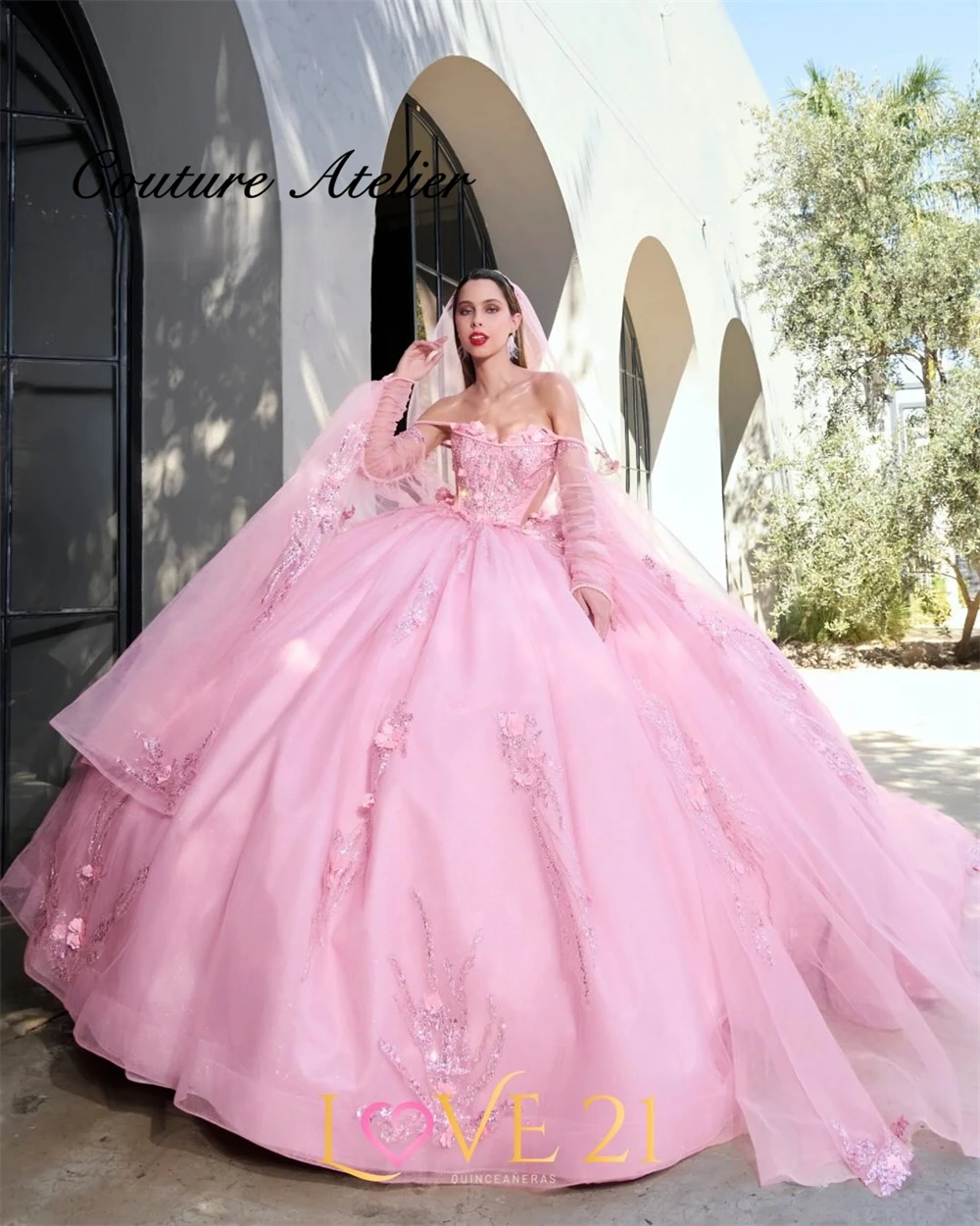 

Розовое платье принцессы Quinceanera с рукавом три четверти, кружевное бальное платье с аппликацией и накидкой, платья 15 лет quinceañera по индивидуальному заказу