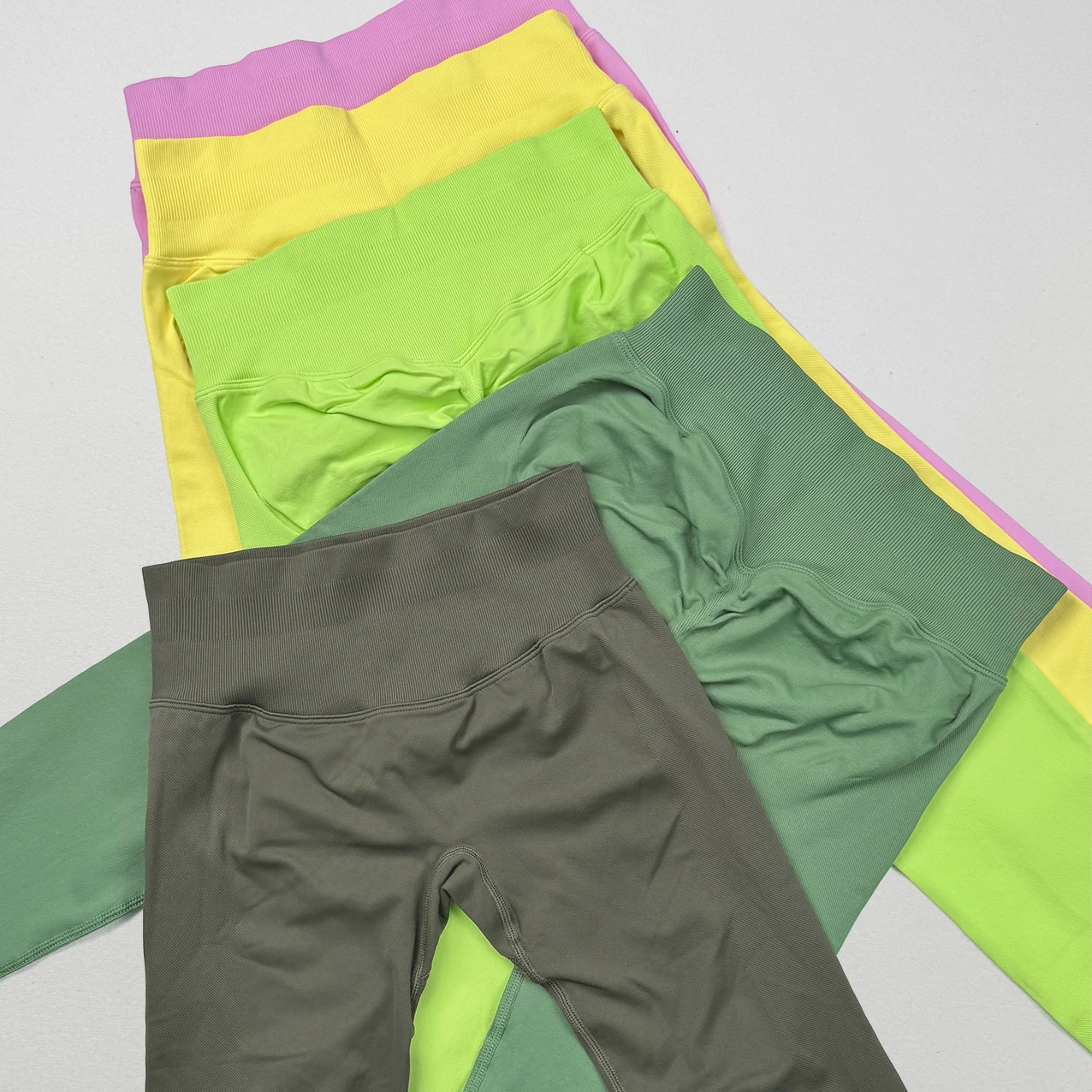 

VEQKING бесшовные женские штаны для йоги, спортивные леггинсы с подтяжкой бедер, эластичные колготки для спортзала и фитнеса, быстросохнущая спортивная одежда