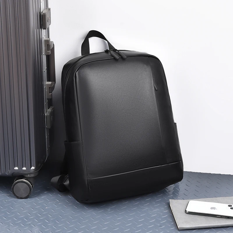 Zaino da lavoro da uomo da 15,6 pollici Zaino casual da uomo di grande capacità Zaino per laptop da pendolare da uomo leggero in pelle PU