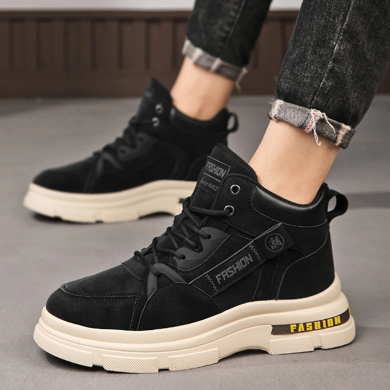 2025 Новые мужские большие желтые ботинки Прочная противоскользящая подошва Высокая верхняя массивная подошва Зимние британские рабочие ботинки на флисовой подкладке Мотоцикл