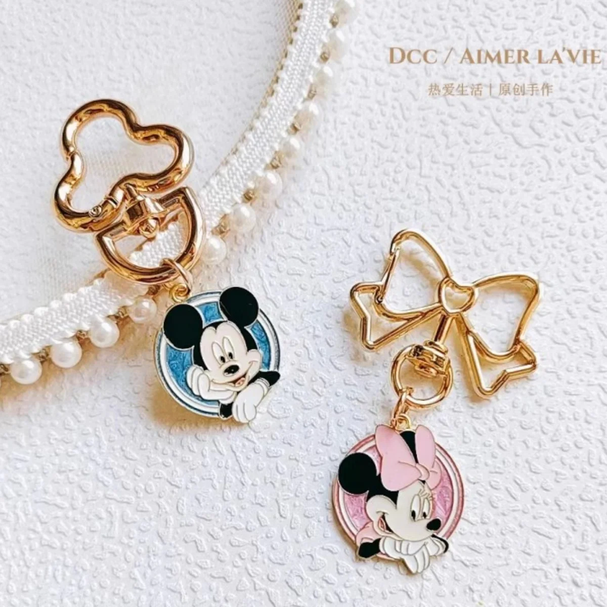 

Kawaii Disney cartoon cute Minnie Mickey pendant keychain headphones car bag couple hanging accessories birthday gift