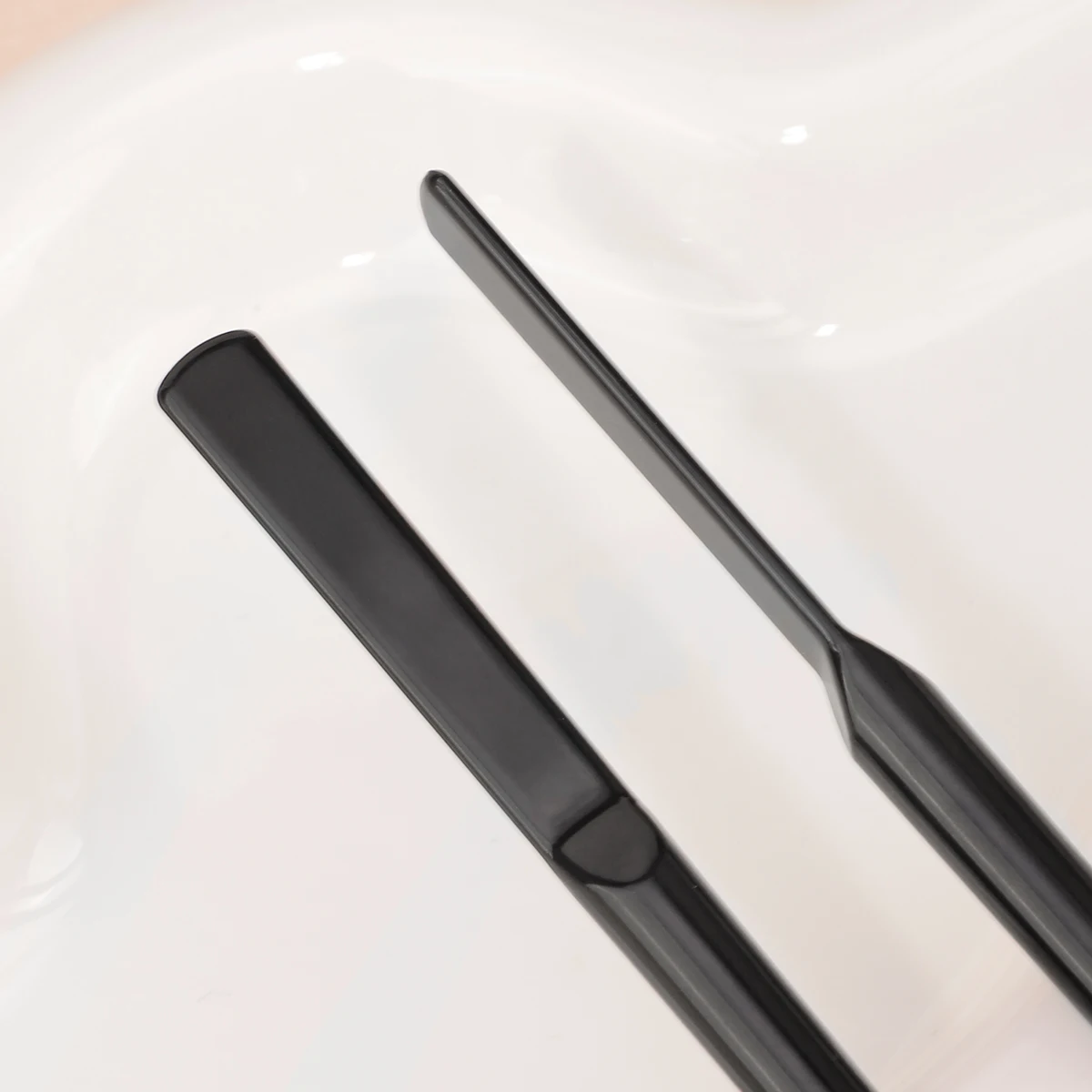 Brow Lift Applicator, Dual-Ended Eyebrow Brush For Grooming & Lifting Brows & Applying Brow Wax, Creates A Fluffy Feathered Look view 6