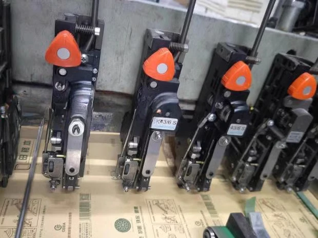 43/6S ركوب الخيل ماكينة تجليد مسمار رئيس M45/6 آلة رئيس M2000 دباسة رئيس ركوب ملزمة التنين الملحقات #6