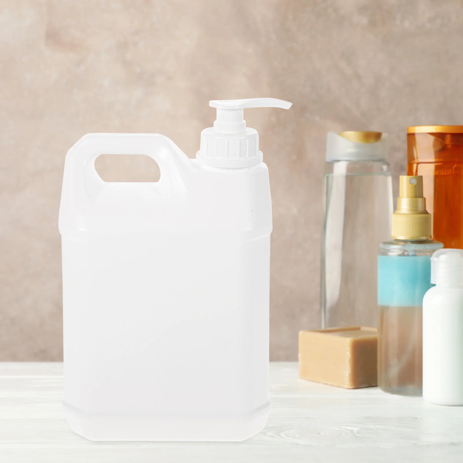 

2.5L Press Pump Bottle Sterilization Liquid Refillable Square Container Leakproof Soap Dispenser Travel Bottle with Pump