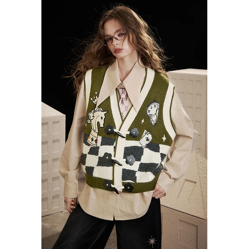 ELFSACK 2025 الشتاء الوافدين الجدد عارضة فضفاض الرسم القرن تبديل زر الخامس الرقبة سترة للمرأة #3