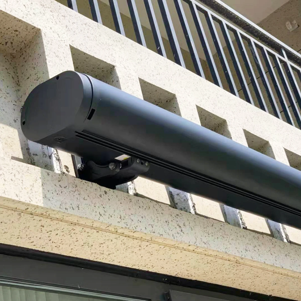 

Electric Full Cassette Patio Folding Arm Awning For Balcony Motorized Aluminum Alloy Frame With Acrylic Sail Material