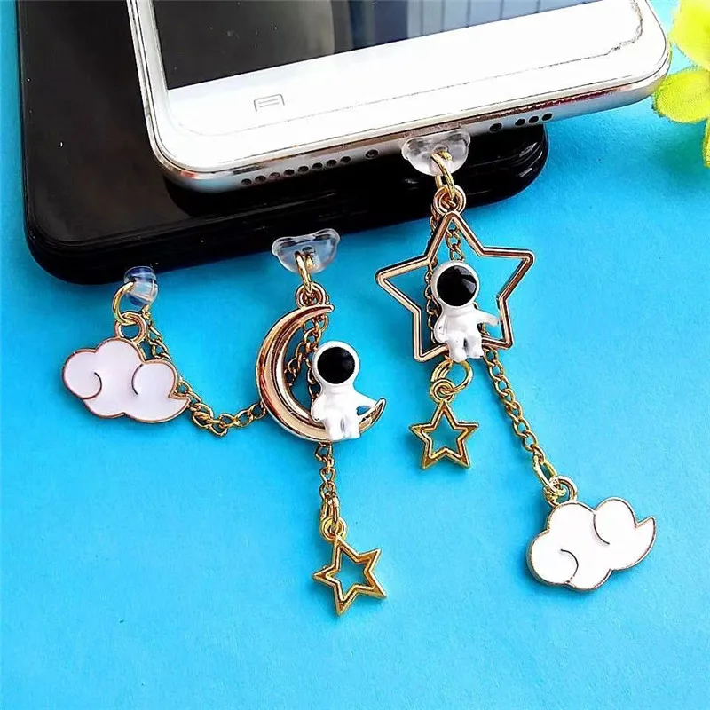 Astronaut Phone Dust Plug Charm Pendant Kawai Anti Dust Cap Charge Port Plug For iPhone Android Type C Dust Protection Stopper